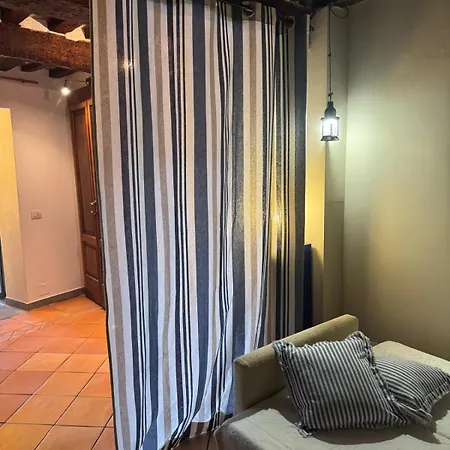 Lägenhet Casa Patrizia Nel Castello
