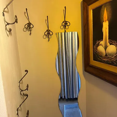 Casa Patrizia Nel Castello 아파트 *
