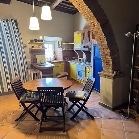 아파트 Casa Patrizia Nel Castello 로시냐노 마리티모